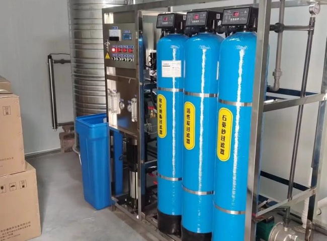 反滲透設(shè)備 反滲透設(shè)備